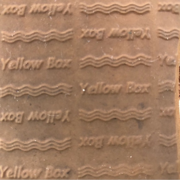 Yellow Box Flip Flops Thongs Sandals with Multiple gemstones & beads Women’s 7.5 - Picture 16 of 17